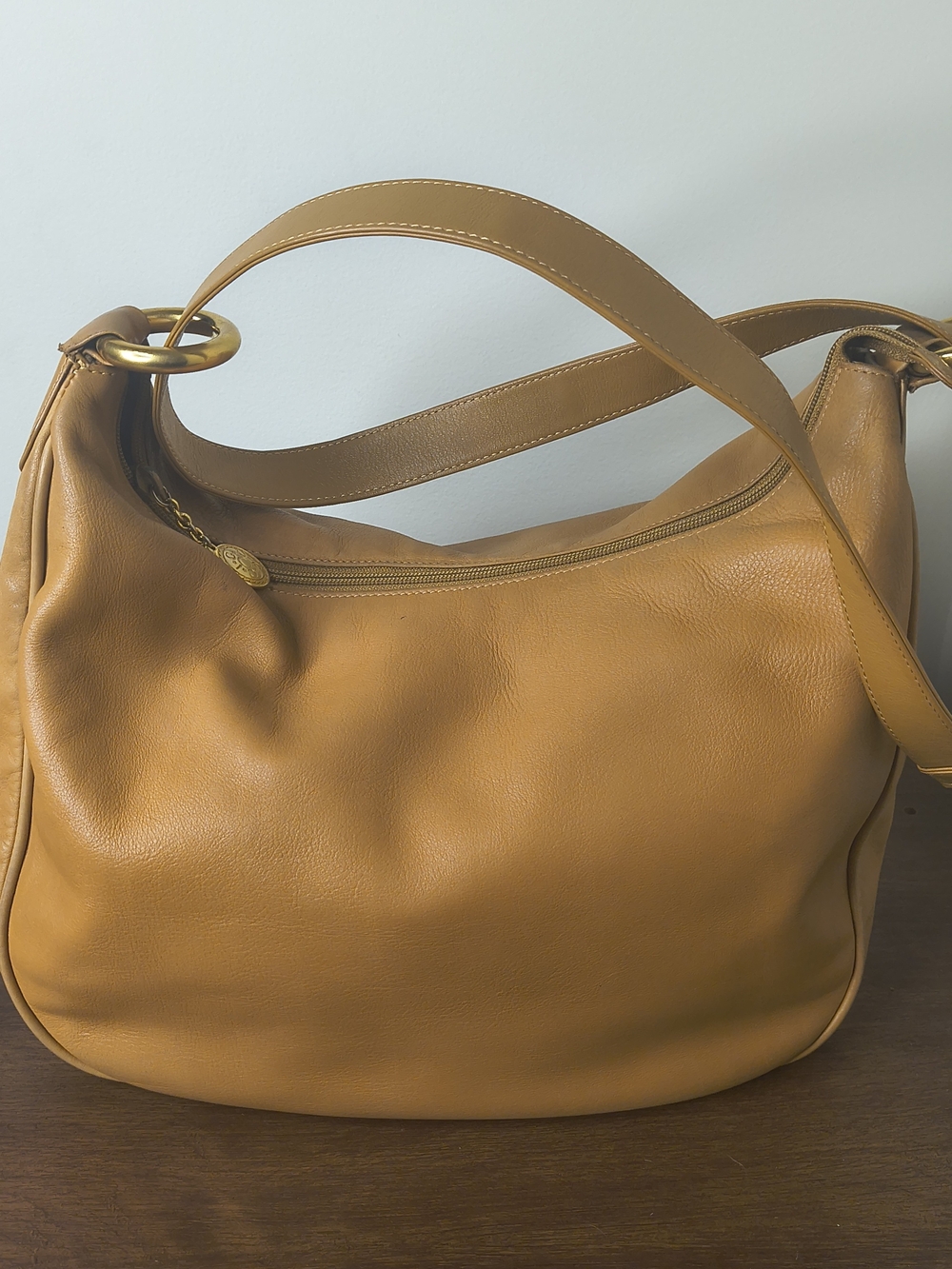 Vintage Gucci Mustard Leather Hobo Shoulder Bag With Gold Hardware